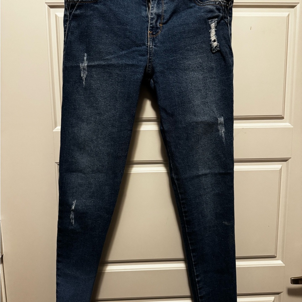 Stylish Dark Blue Women's Skinny Jeans size 4